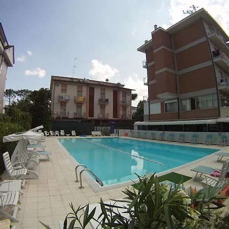 Lanzoni 3* Cervia